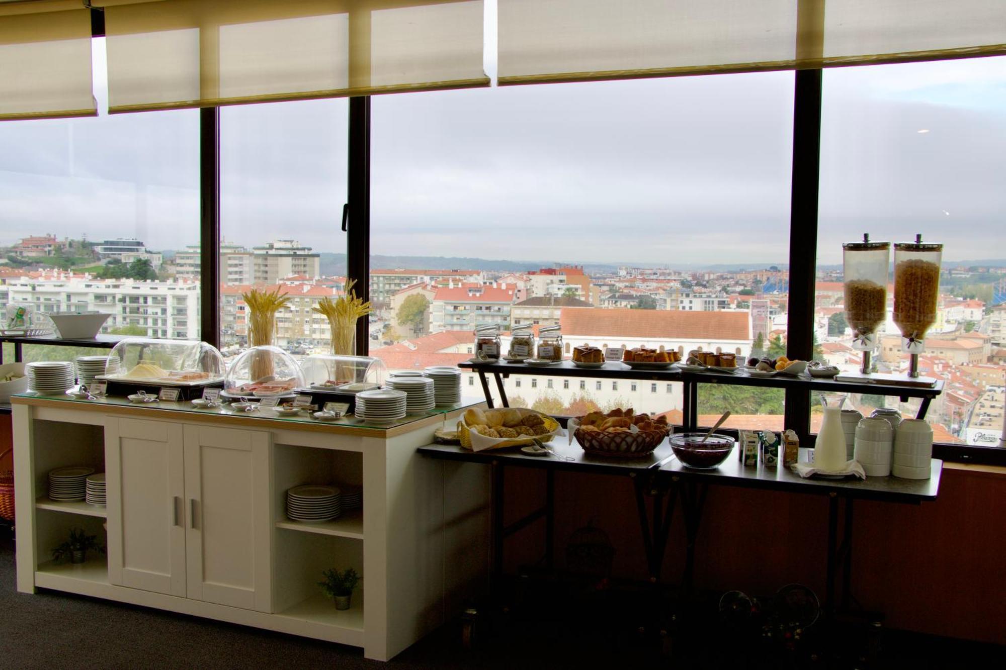 Hotel Eurosol Leiria & Jardim المظهر الخارجي الصورة